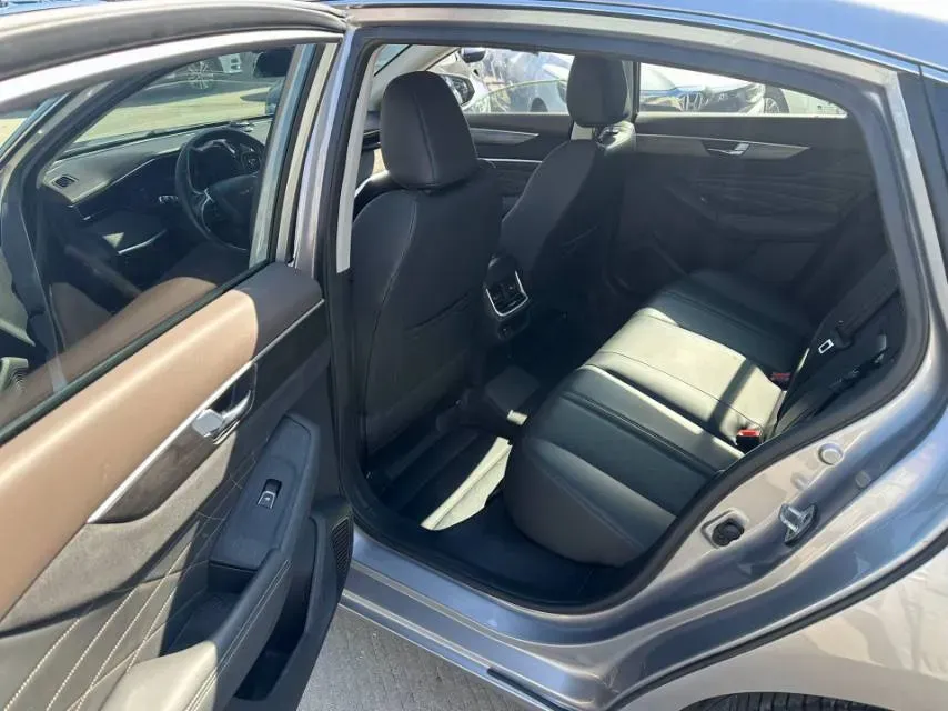 2021 DongFeng Aeolus YiXuan MAX 1.5T 190HP L4 7DCT,autocango,china used car exporter,china ev exporter,chinese used car exporter,chinese used ev exporter