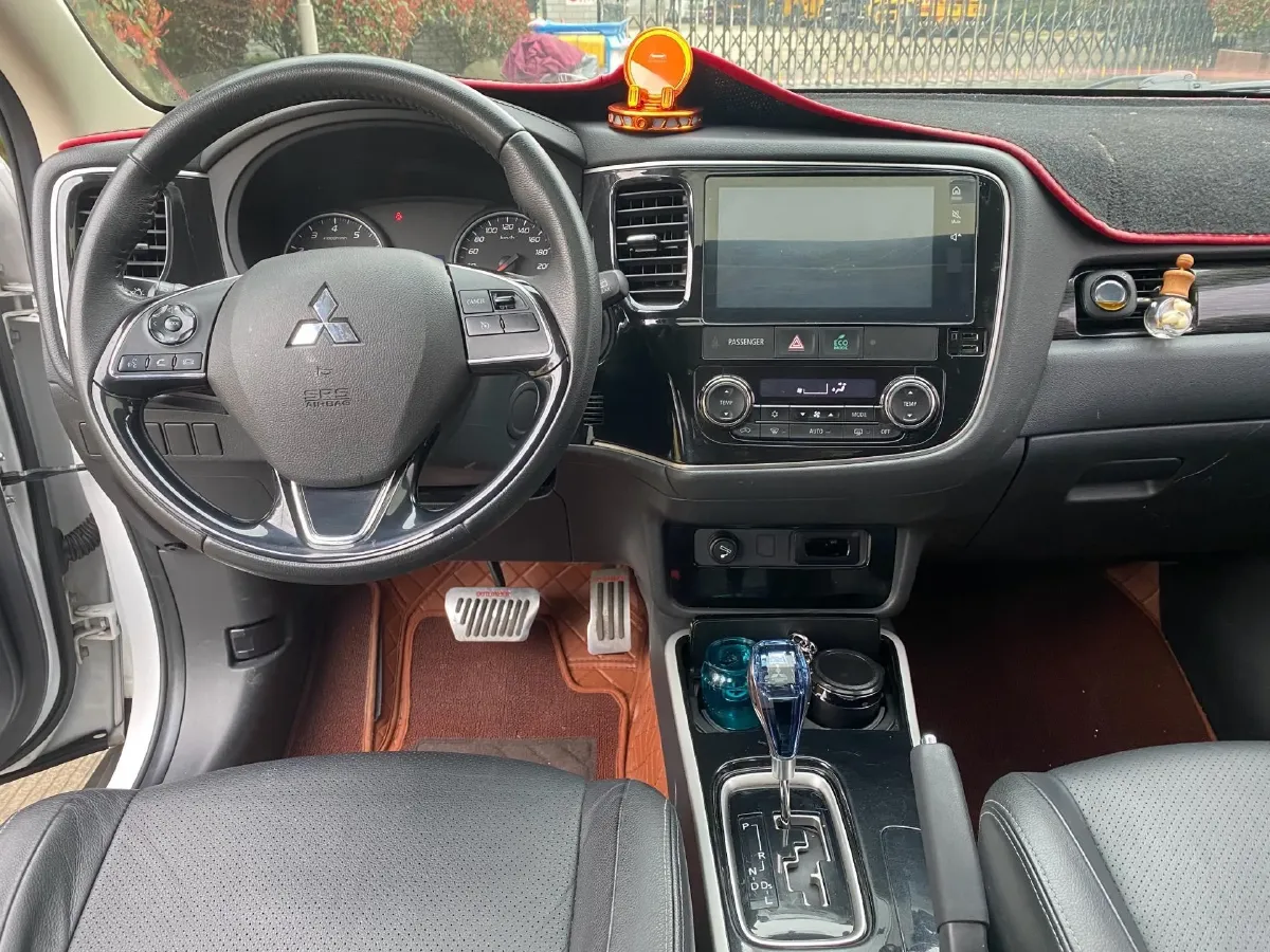 2018 Mitsubishi Outlander 2.0L 166HP L4 CVT,autocango,china used car exporter,china ev exporter,chinese used car exporter,chinese used ev exporter