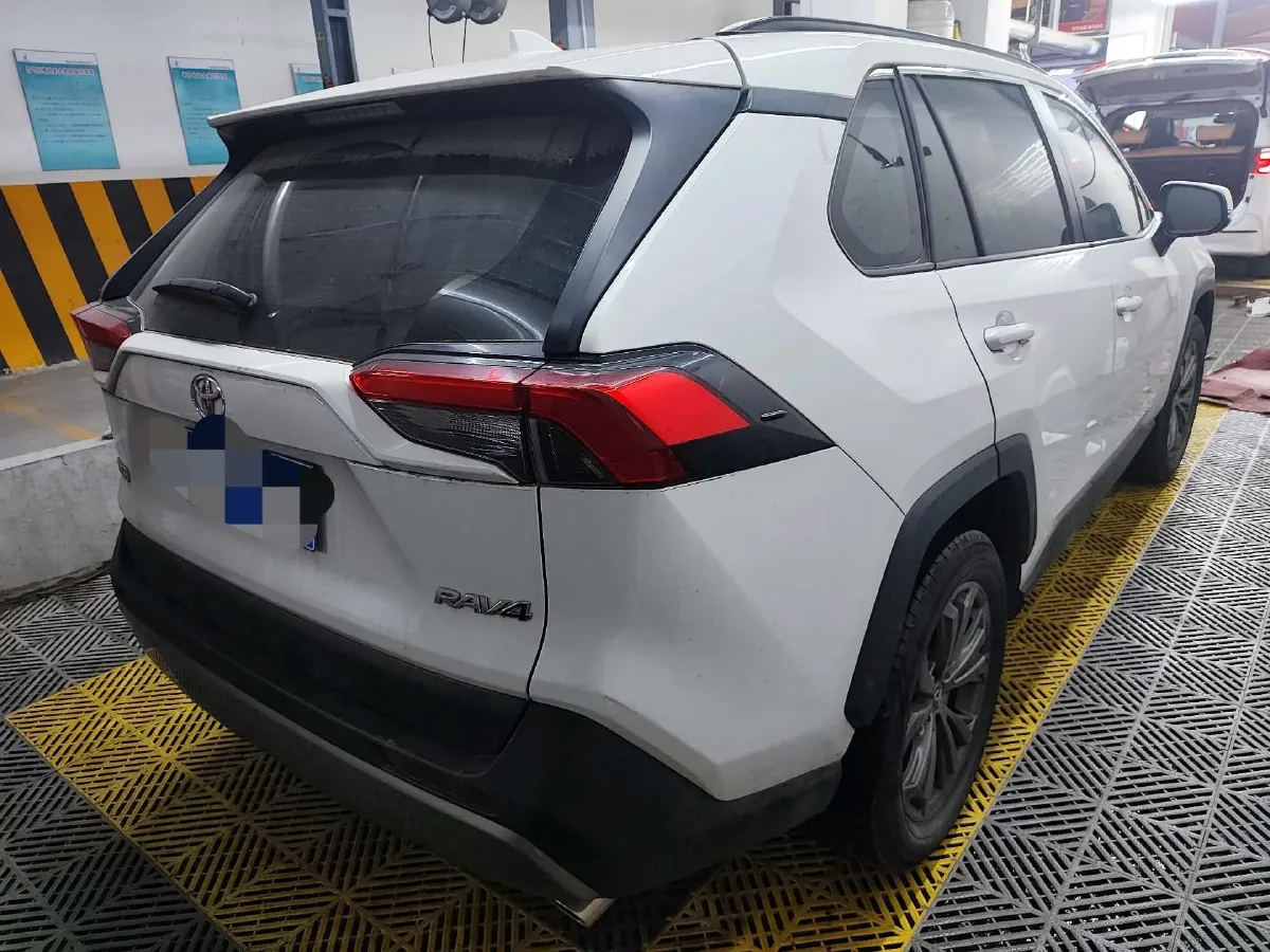 2023 Toyota RAV4 2.0L 171HP L4 CVT,autocango,china used car exporter,china ev exporter,chinese used car exporter,chinese used ev exporter