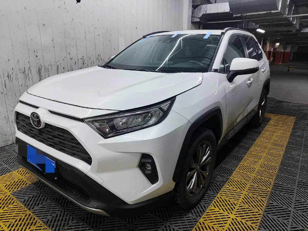 2023 Toyota RAV4 2.0L 171HP L4 CVT,autocango,china used car exporter,china ev exporter,chinese used car exporter,chinese used ev exporter
