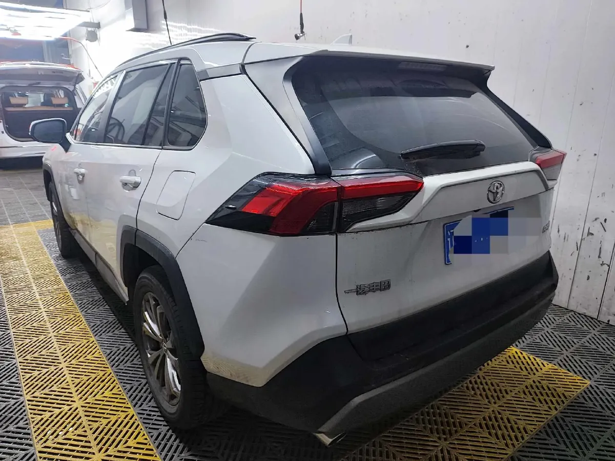 2023 Toyota RAV4 2.0L 171HP L4 CVT,autocango,china used car exporter,china ev exporter,chinese used car exporter,chinese used ev exporter