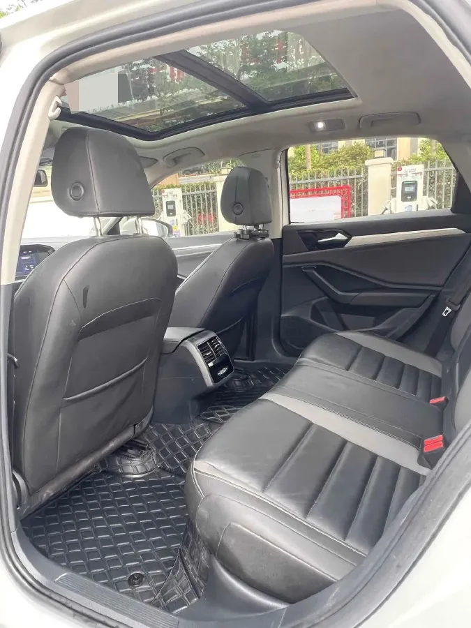 2021 Volkswagen Sagitar 1.4T 150HP L4 7DCT,autocango,china used car exporter,china ev exporter,chinese used car exporter,chinese used ev exporter