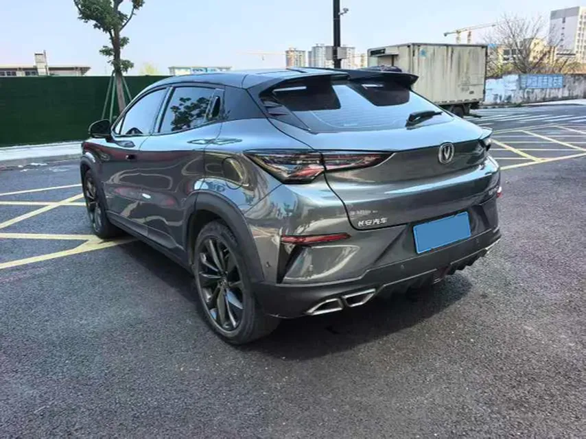 2020 ChangAn UNI-T 1.5T 180HP L4 7DCT,autocango,china used car exporter,china ev exporter,chinese used car exporter,chinese used ev exporter