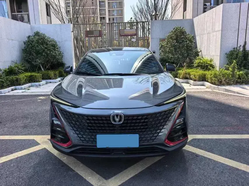 2020 ChangAn UNI-T 1.5T 180HP L4 7DCT,autocango,china used car exporter,china ev exporter,chinese used car exporter,chinese used ev exporter