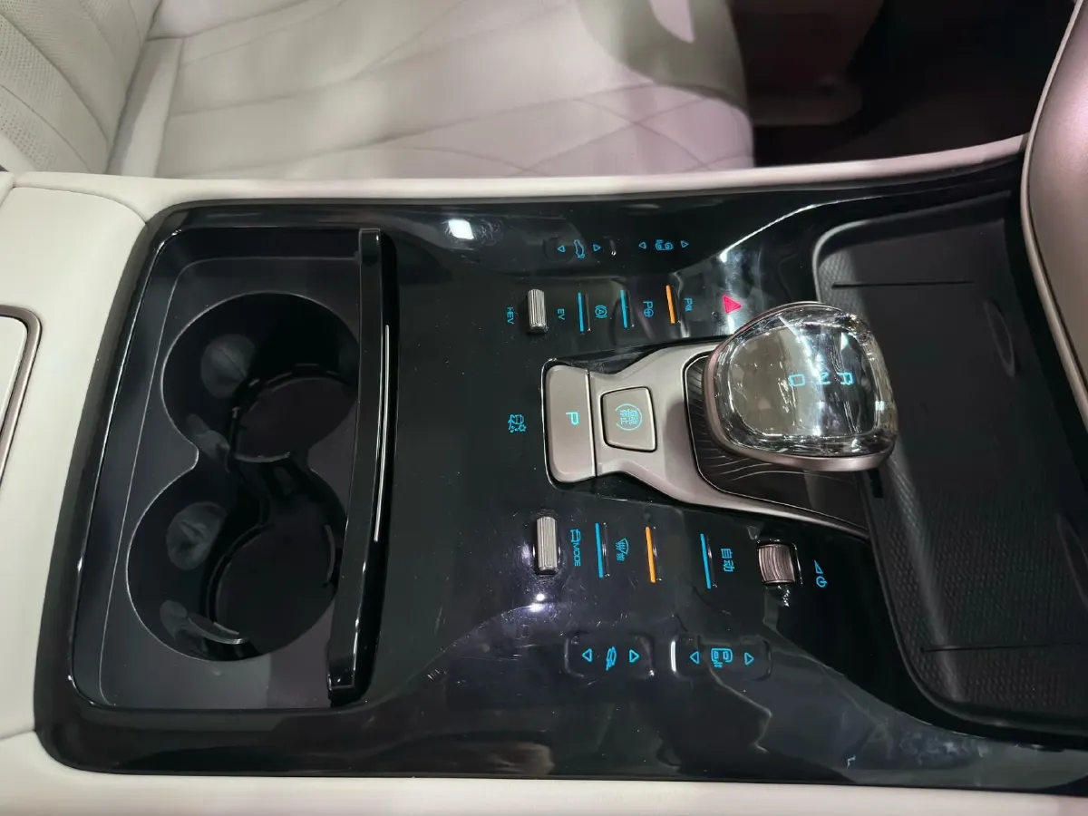 2022 Honda Odyssey 2.0L 146HP L4 E-CVT Hybrid,autocango,china used car exporter,china ev exporter,chinese used car exporter,chinese used ev exporter