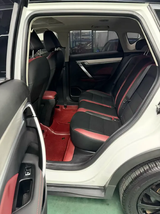 2021 Geely Coolray 1.4T 141HP L4 6DCT,autocango,china used car exporter,china ev exporter,chinese used car exporter,chinese used ev exporter