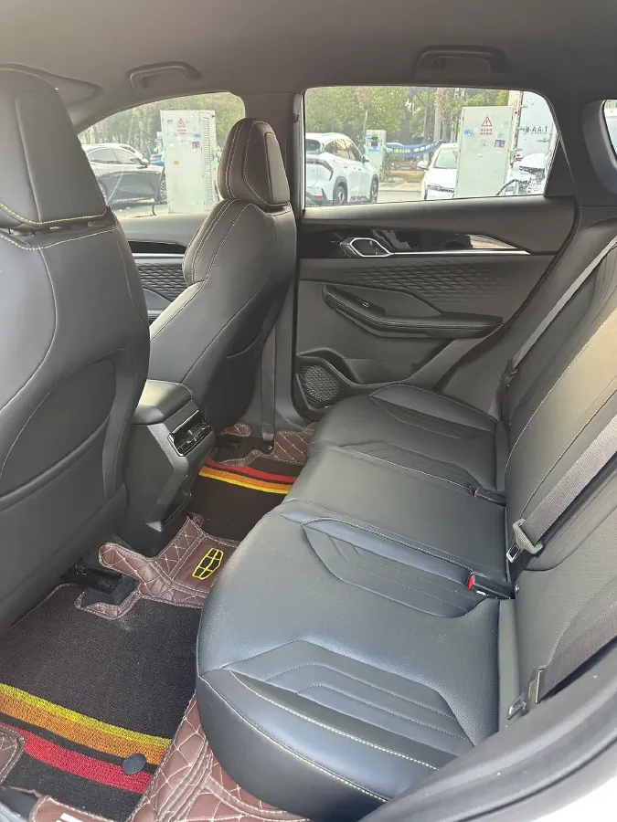 2025 Geely Coolray 1.5T 181HP L4 7DCT,autocango,china used car exporter,china ev exporter,chinese used car exporter,chinese used ev exporter