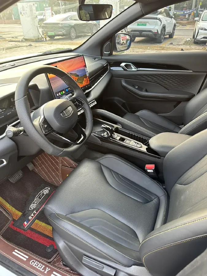 2025 Geely Coolray 1.5T 181HP L4 7DCT,autocango,china used car exporter,china ev exporter,chinese used car exporter,chinese used ev exporter