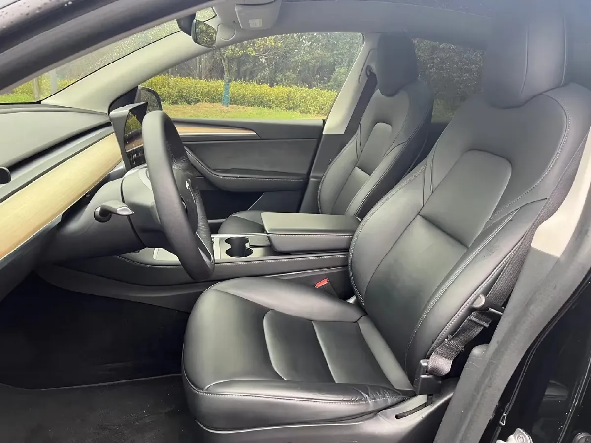 2022 Tesla Model Y BEV 60KWH,autocango,china used car exporter,china ev exporter,chinese used car exporter,chinese used ev exporter