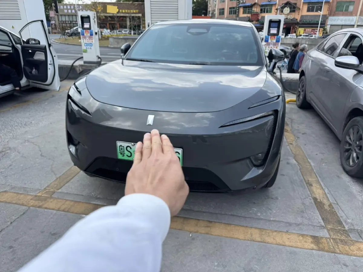 2023 Avatr 11 BEV 116KWH,autocango,china used car exporter,china ev exporter,chinese used car exporter,chinese used ev exporter