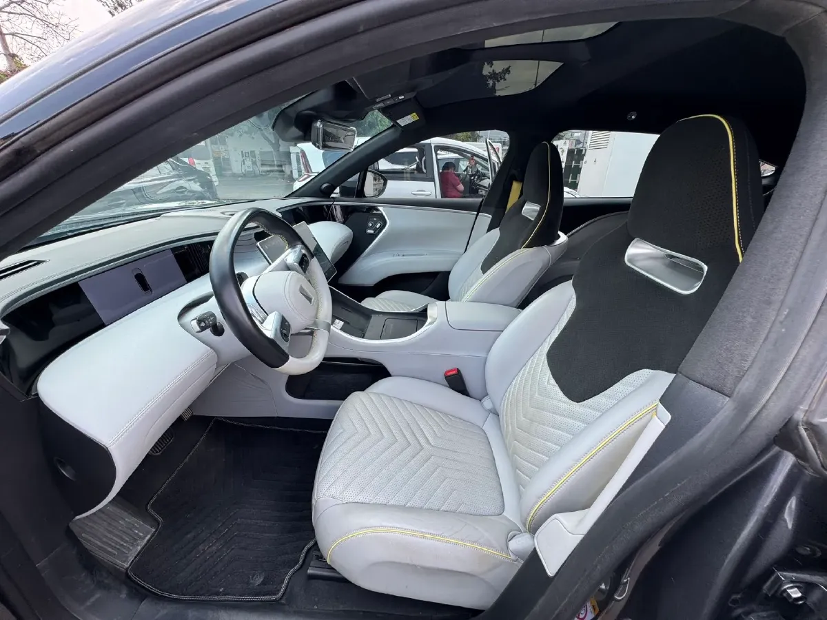 2023 Avatr 11 BEV 116KWH,autocango,china used car exporter,china ev exporter,chinese used car exporter,chinese used ev exporter