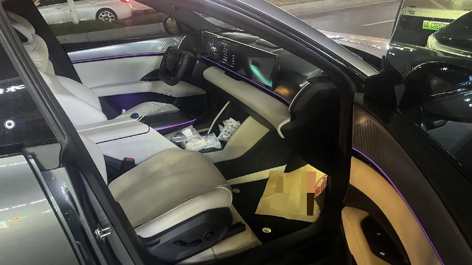 2023 Honda CR-V 2.0L 150HP L4 E-CVT PHEV 17.7KWH,autocango,china used car exporter,china ev exporter,chinese used car exporter,chinese used ev exporter