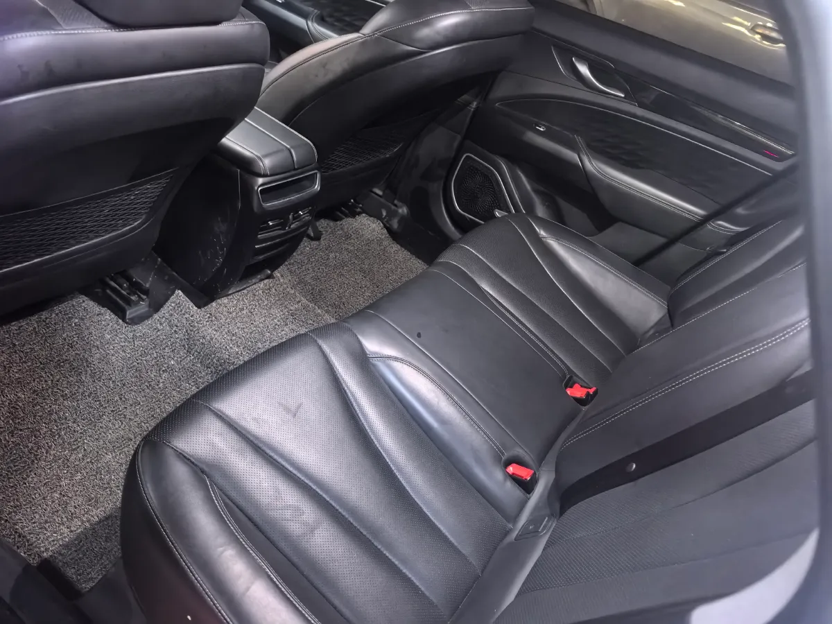 2021 LYNK&CO 03 1.5T 180HP L3 7DCT,autocango,china used car exporter,china ev exporter,chinese used car exporter,chinese used ev exporter