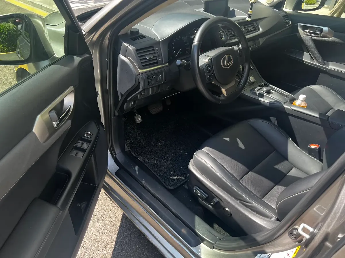 2017 Lexus CT 1.8L 99HP L4 E-CVT Hybrid,autocango,china used car exporter,china ev exporter,chinese used car exporter,chinese used ev exporter