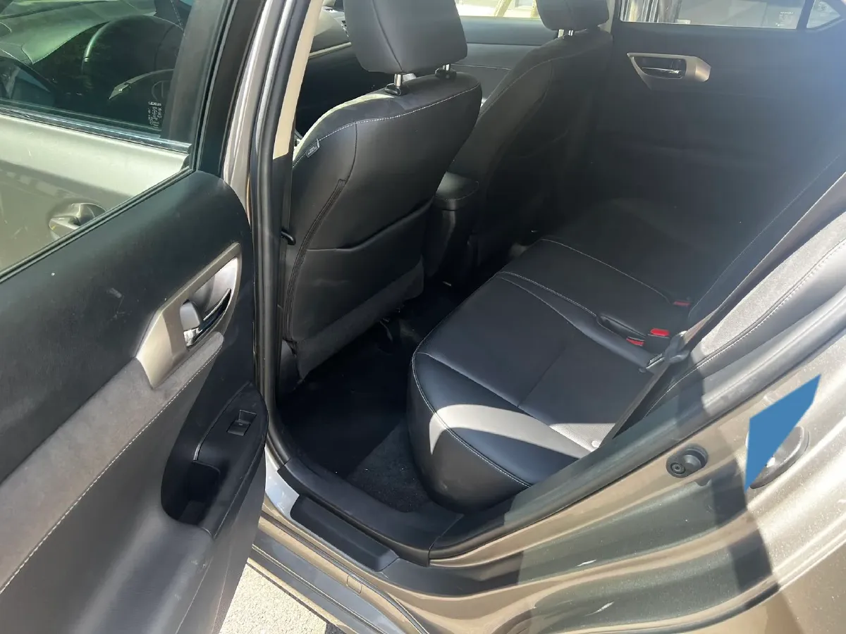 2017 Lexus CT 1.8L 99HP L4 E-CVT Hybrid,autocango,china used car exporter,china ev exporter,chinese used car exporter,chinese used ev exporter