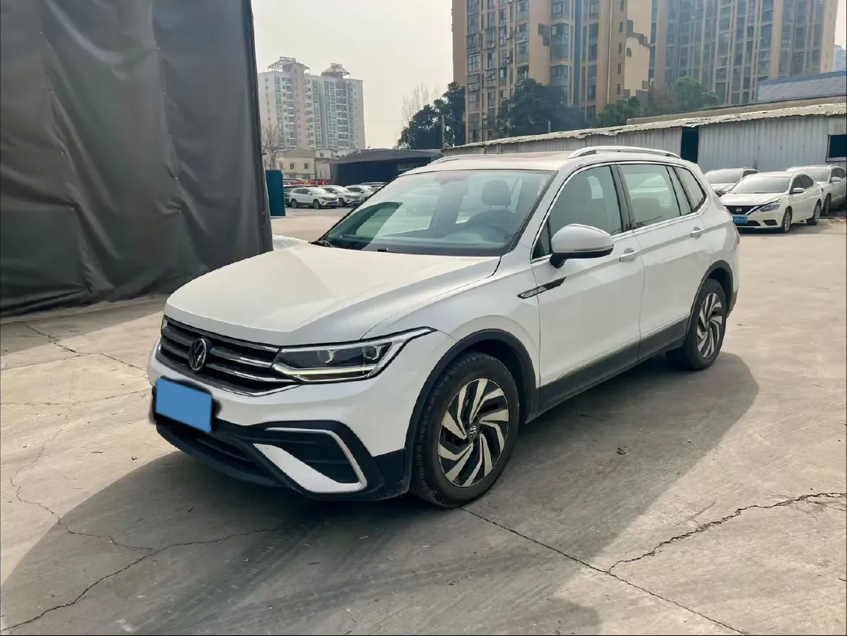 2023 Volkswagen Tiguan L 1.5T 160HP L4 7DCT,autocango,china used car exporter,china ev exporter,chinese used car exporter,chinese used ev exporter