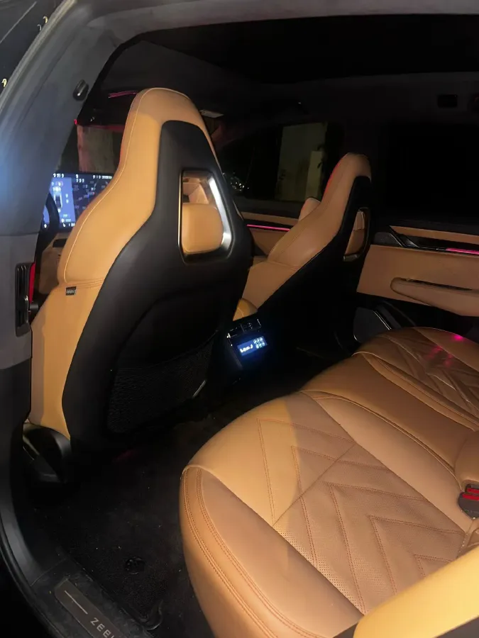 2022 Zeekr 001 BEV 100KWH,autocango,china used car exporter,china ev exporter,chinese used car exporter,chinese used ev exporter