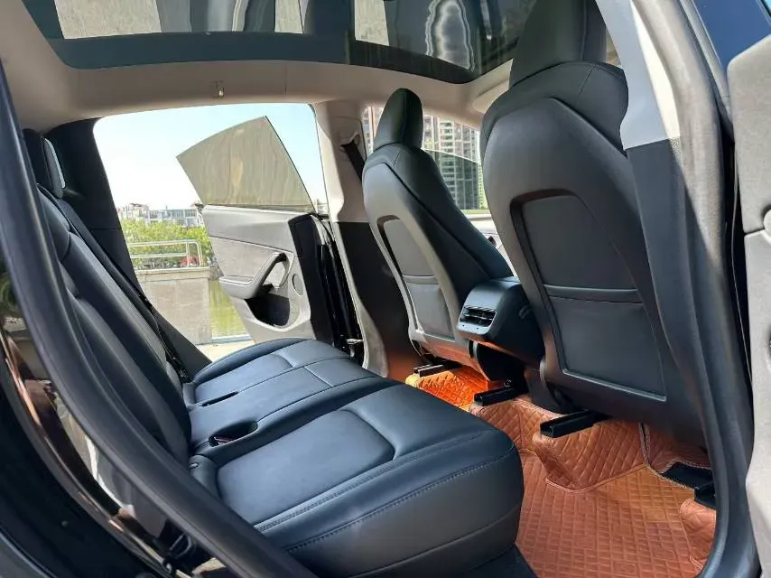 2022 Tesla Model Y BEV 60KWH,autocango,china used car exporter,china ev exporter,chinese used car exporter,chinese used ev exporter