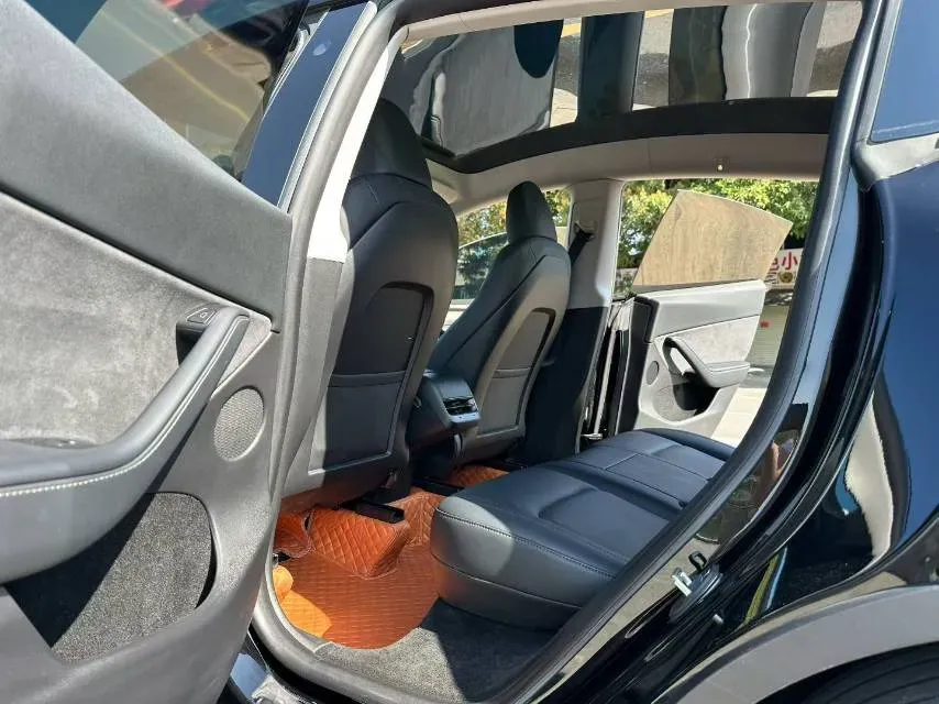 2022 Tesla Model Y BEV 60KWH,autocango,china used car exporter,china ev exporter,chinese used car exporter,chinese used ev exporter