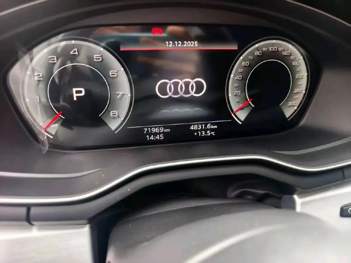 2022 Audi A4L 2.0T 150HP L4 7DCT,autocango,china used car exporter,china ev exporter,chinese used car exporter,chinese used ev exporter