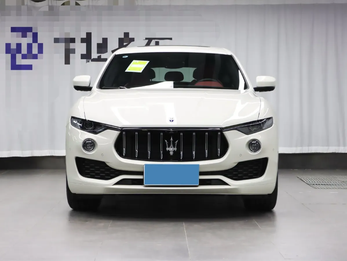 2022 Maserati Levante 2.0T 330HP L4 8AT,autocango,china used car exporter,china ev exporter,chinese used car exporter,chinese used ev exporter