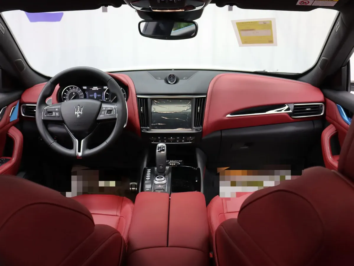 2022 Maserati Levante 2.0T 330HP L4 8AT,autocango,china used car exporter,china ev exporter,chinese used car exporter,chinese used ev exporter