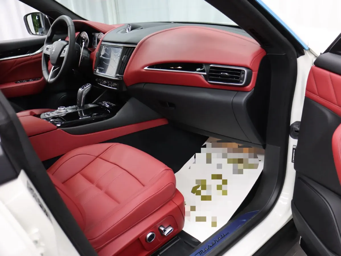 2022 Maserati Levante 2.0T 330HP L4 8AT,autocango,china used car exporter,china ev exporter,chinese used car exporter,chinese used ev exporter