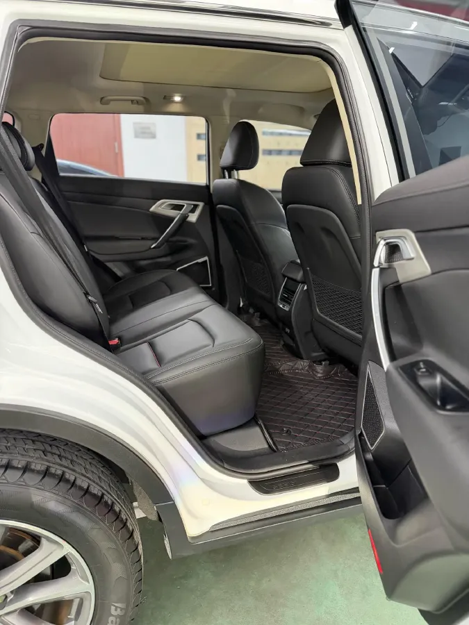 2020 Roewe i6 1.5T 169HP L4 7DCT,autocango,china used car exporter,china ev exporter,chinese used car exporter,chinese used ev exporter