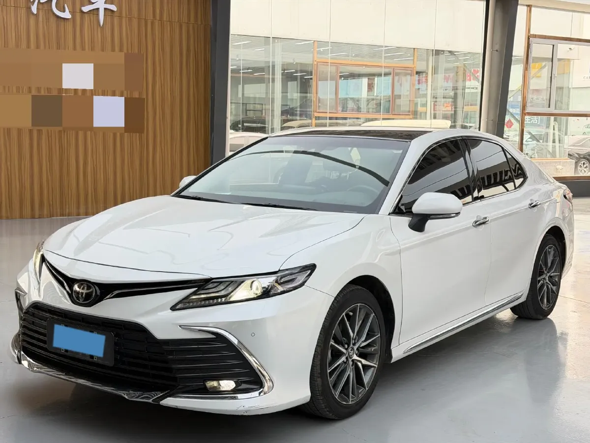 2021 Toyota Camry 2.5L 209HP L4 8AT,autocango,china used car exporter,china ev exporter,chinese used car exporter,chinese used ev exporter