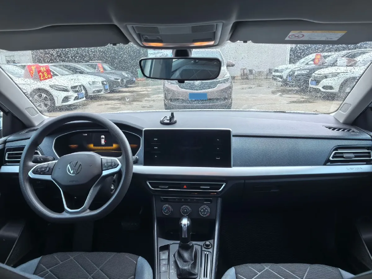 2023 Volkswagen Lavida 1.5L 110HP L4 6AT,autocango,china used car exporter,china ev exporter,chinese used car exporter,chinese used ev exporter