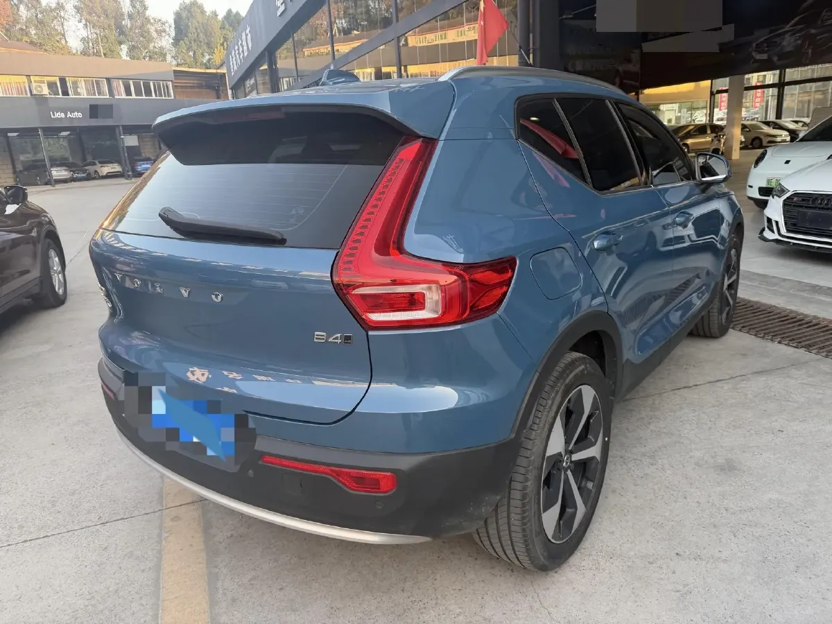 2023 Volvo XC40 2.0T 197HP L4 7DCT,autocango,china used car exporter,china ev exporter,chinese used car exporter,chinese used ev exporter