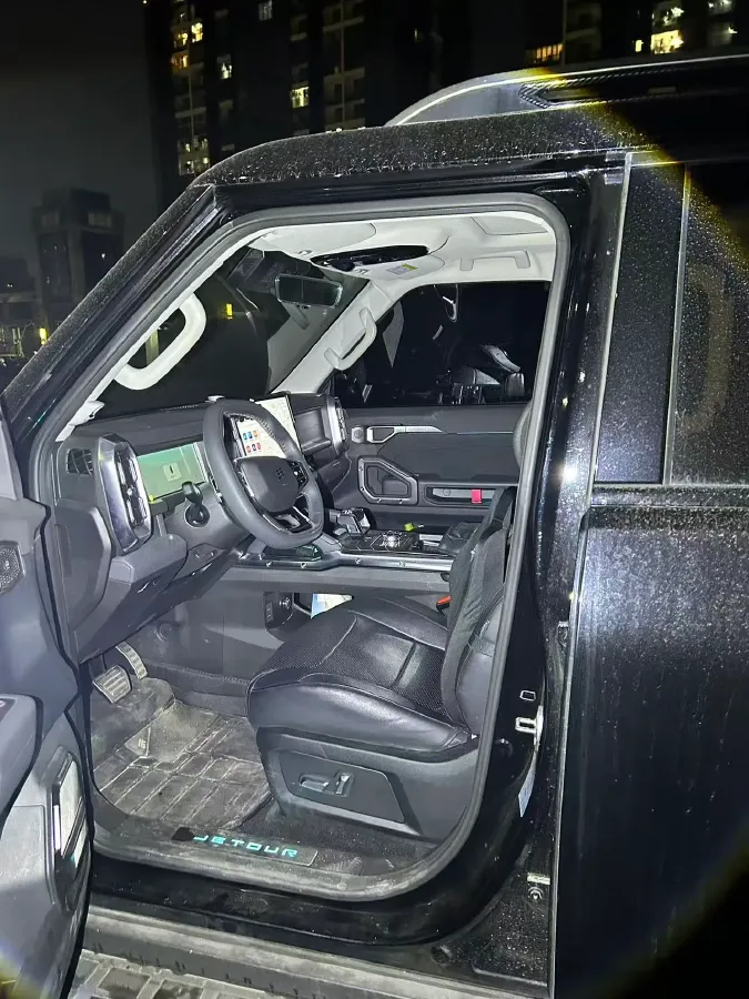 2023 Jetour Traveller 2.0T 254HP L4 8AT,autocango,china used car exporter,china ev exporter,chinese used car exporter,chinese used ev exporter