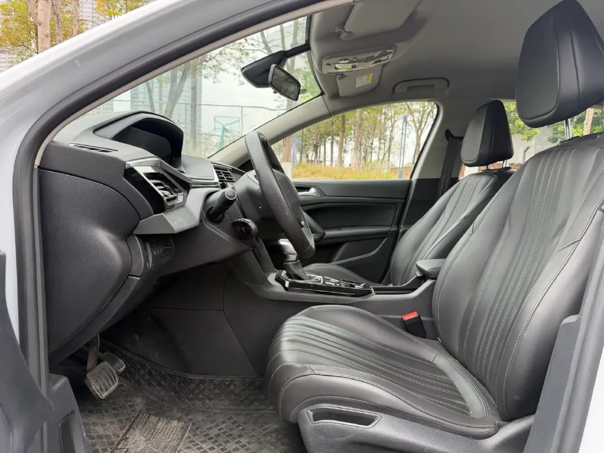 2024 Peugeot 408 1.5T 173HP L4 6AT,autocango,china used car exporter,china ev exporter,chinese used car exporter,chinese used ev exporter