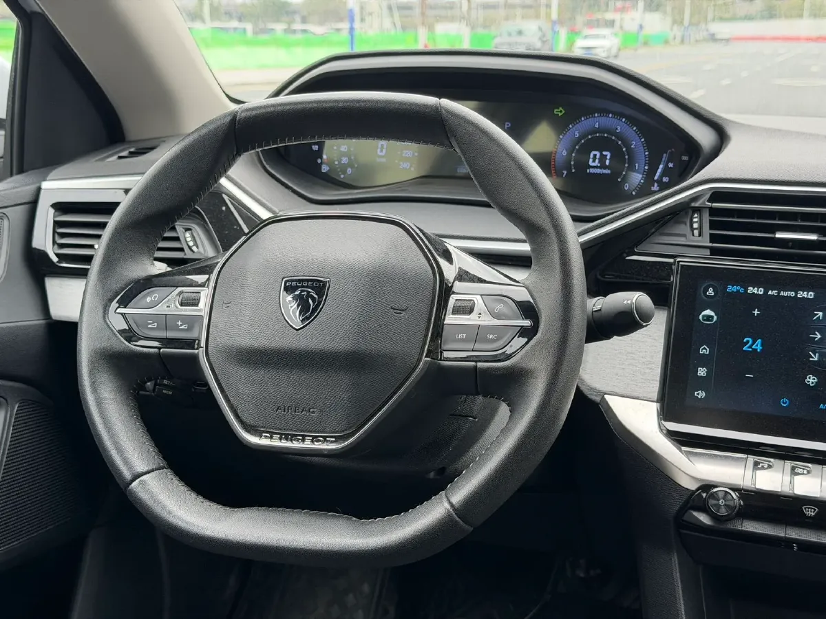 2024 Peugeot 408 1.5T 173HP L4 6AT,autocango,china used car exporter,china ev exporter,chinese used car exporter,chinese used ev exporter