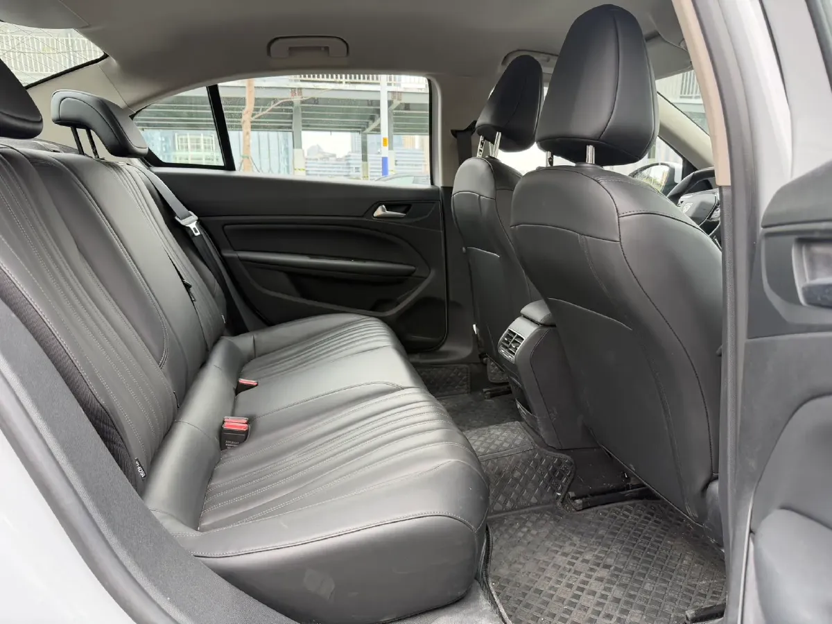 2024 Peugeot 408 1.5T 173HP L4 6AT,autocango,china used car exporter,china ev exporter,chinese used car exporter,chinese used ev exporter