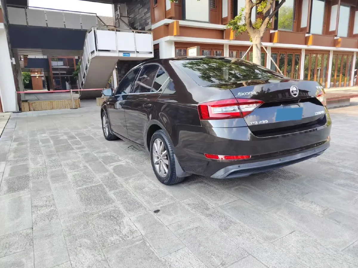 2018 Skoda Octavia 1.2T 116HP L4 7DCT,autocango,china used car exporter,china ev exporter,chinese used car exporter,chinese used ev exporter