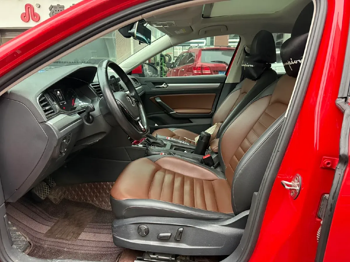 2019 Volkswagen Passat 1.4T 150HP L4 7DCT,autocango,china used car exporter,china ev exporter,chinese used car exporter,chinese used ev exporter