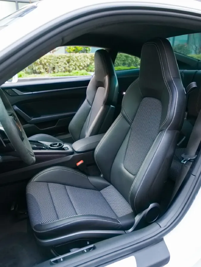 2023 Porsche 911 3.0T 385HP H6 8DCT,autocango,china used car exporter,china ev exporter,chinese used car exporter,chinese used ev exporter