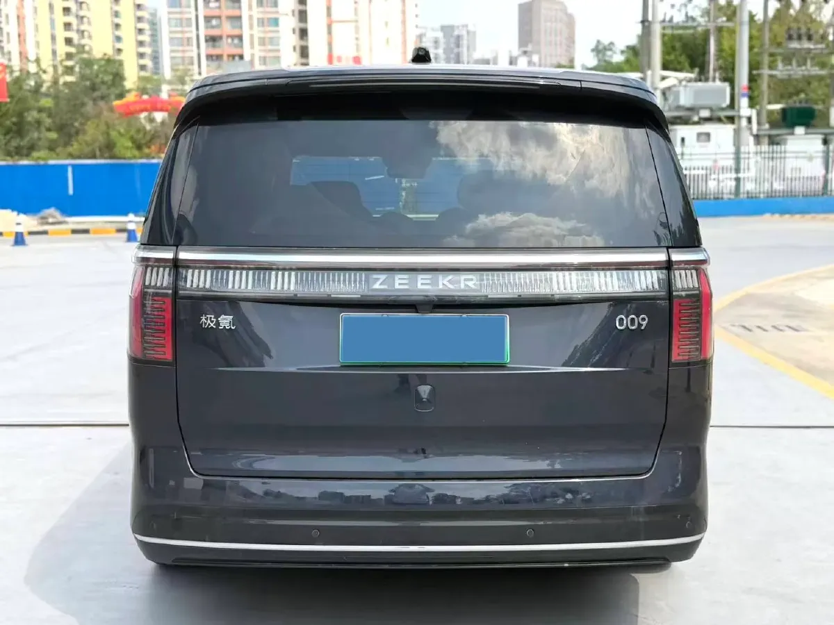 2022 Zeekr 009 BEV 116KWH,autocango,china used car exporter,china ev exporter,chinese used car exporter,chinese used ev exporter