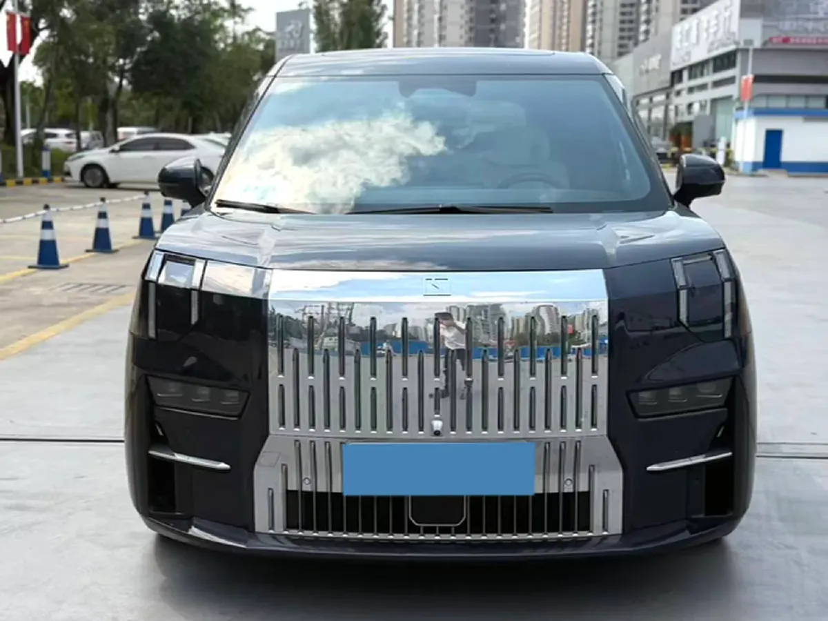 2022 Zeekr 009 BEV 116KWH,autocango,china used car exporter,china ev exporter,chinese used car exporter,chinese used ev exporter