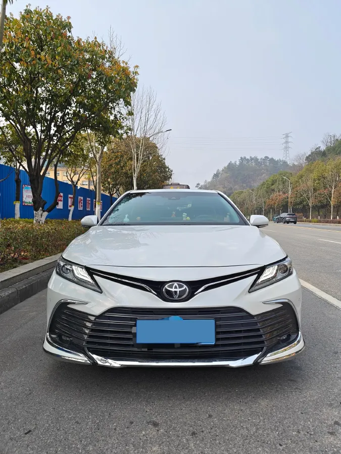 2023 Toyota Camry 2.0L 177HP L4 CVT,autocango,china used car exporter,china ev exporter,chinese used car exporter,chinese used ev exporter
