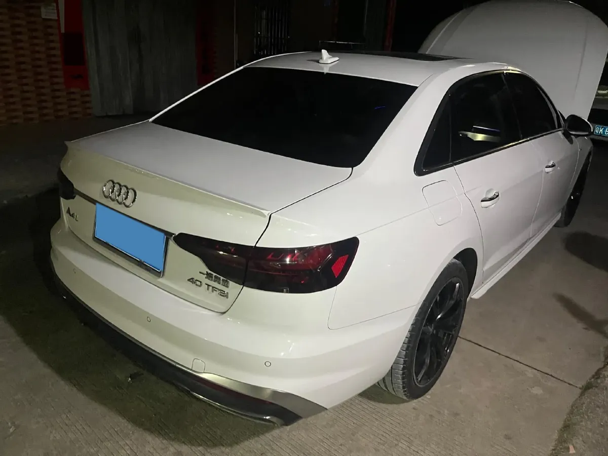 2020 Audi A4L 2.0T 190HP L4 7DCT,autocango,china used car exporter,china ev exporter,chinese used car exporter,chinese used ev exporter