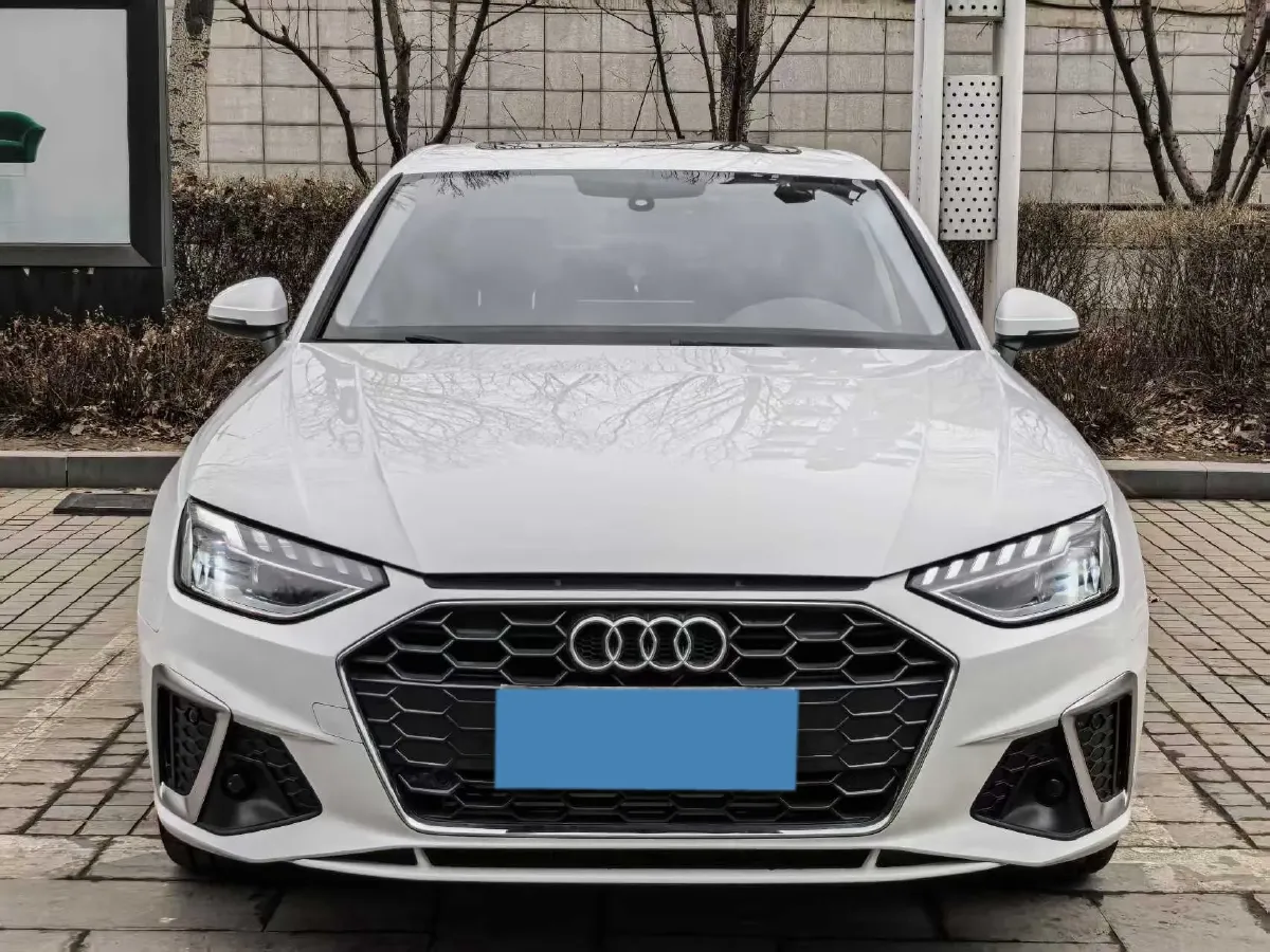 2020 Audi A4L 2.0T 190HP L4 7DCT,autocango,china used car exporter,china ev exporter,chinese used car exporter,chinese used ev exporter
