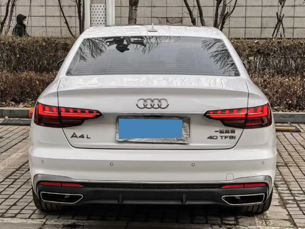 2020 Audi A4L 2.0T 190HP L4 7DCT,autocango,china used car exporter,china ev exporter,chinese used car exporter,chinese used ev exporter