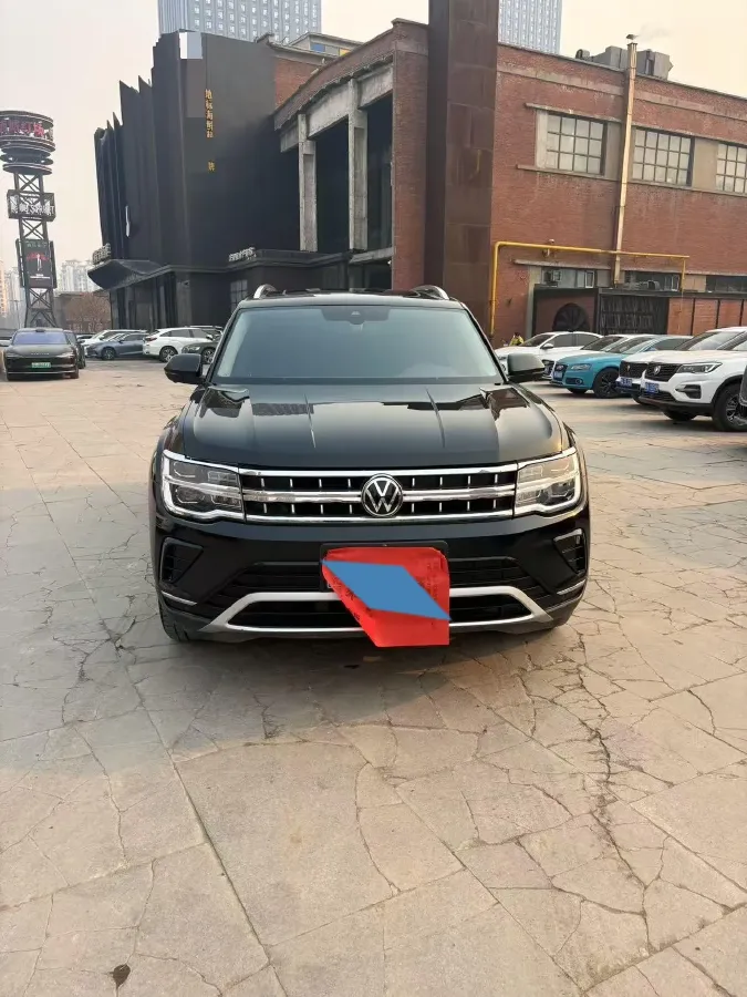 2023 Volkswagen Teramont 2.0T 220HP L4 7DCT,autocango,china used car exporter,china ev exporter,chinese used car exporter,chinese used ev exporter