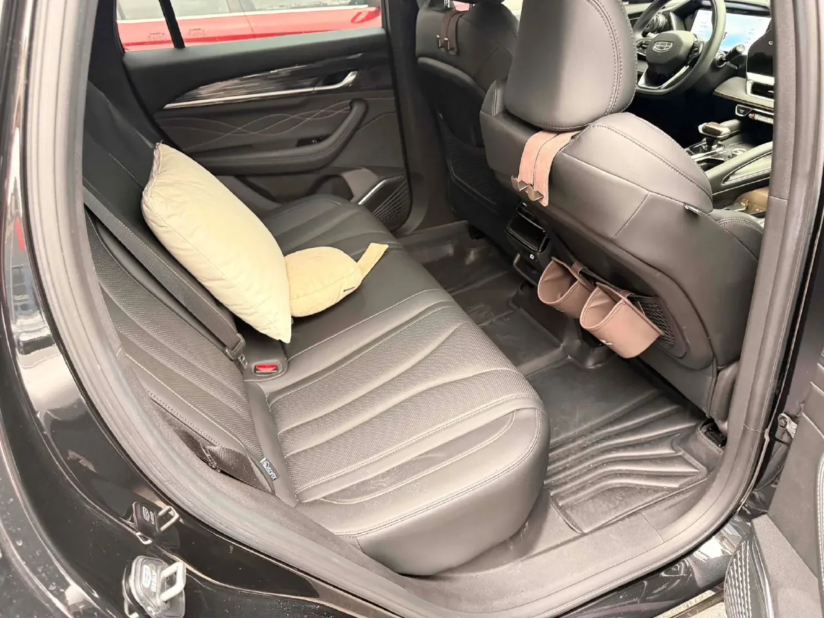 2024 Geely Monjaro 2.0T 218HP L4 7DCT,autocango,china used car exporter,china ev exporter,chinese used car exporter,chinese used ev exporter