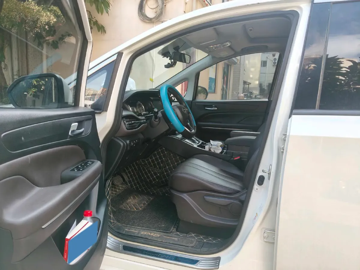 2021 GAC Trumpchi M6 1.5T 169HP L4 7DCT,autocango,china used car exporter,china ev exporter,chinese used car exporter,chinese used ev exporter