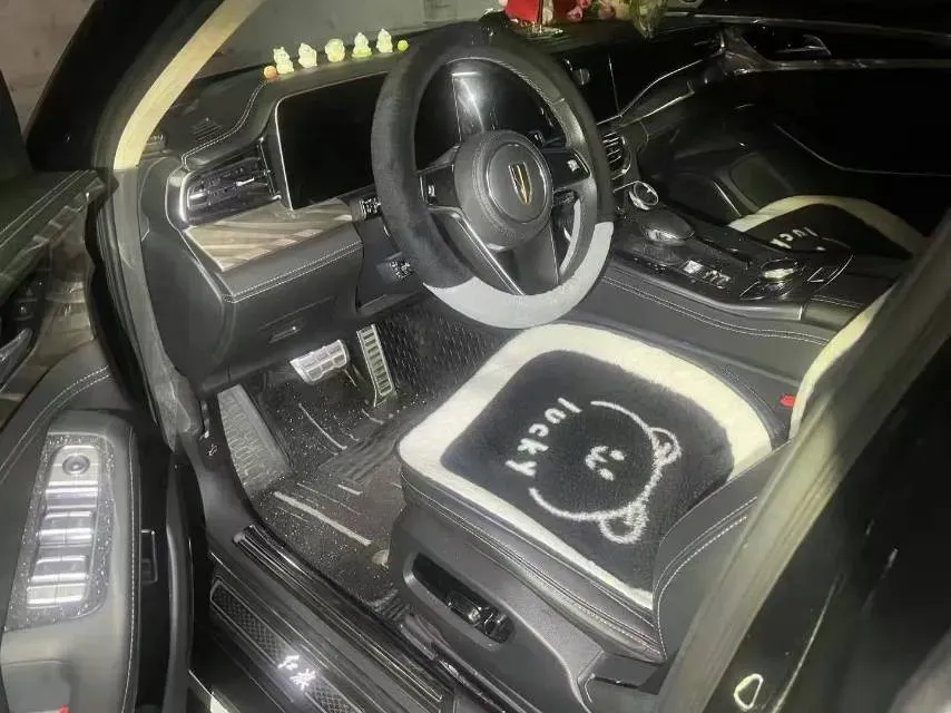 2022 HongQi H9 2.0T 252HP L4 7DCT,autocango,china used car exporter,china ev exporter,chinese used car exporter,chinese used ev exporter