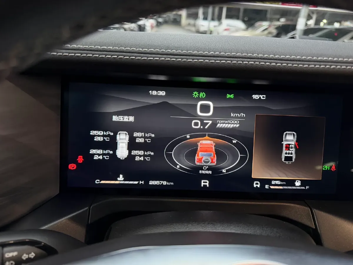 2024 Tank 300 2.0T 227HP L4 8AT,autocango,china used car exporter,china ev exporter,chinese used car exporter,chinese used ev exporter