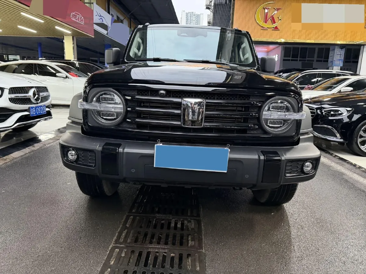 2024 Tank 300 2.0T 227HP L4 8AT,autocango,china used car exporter,china ev exporter,chinese used car exporter,chinese used ev exporter